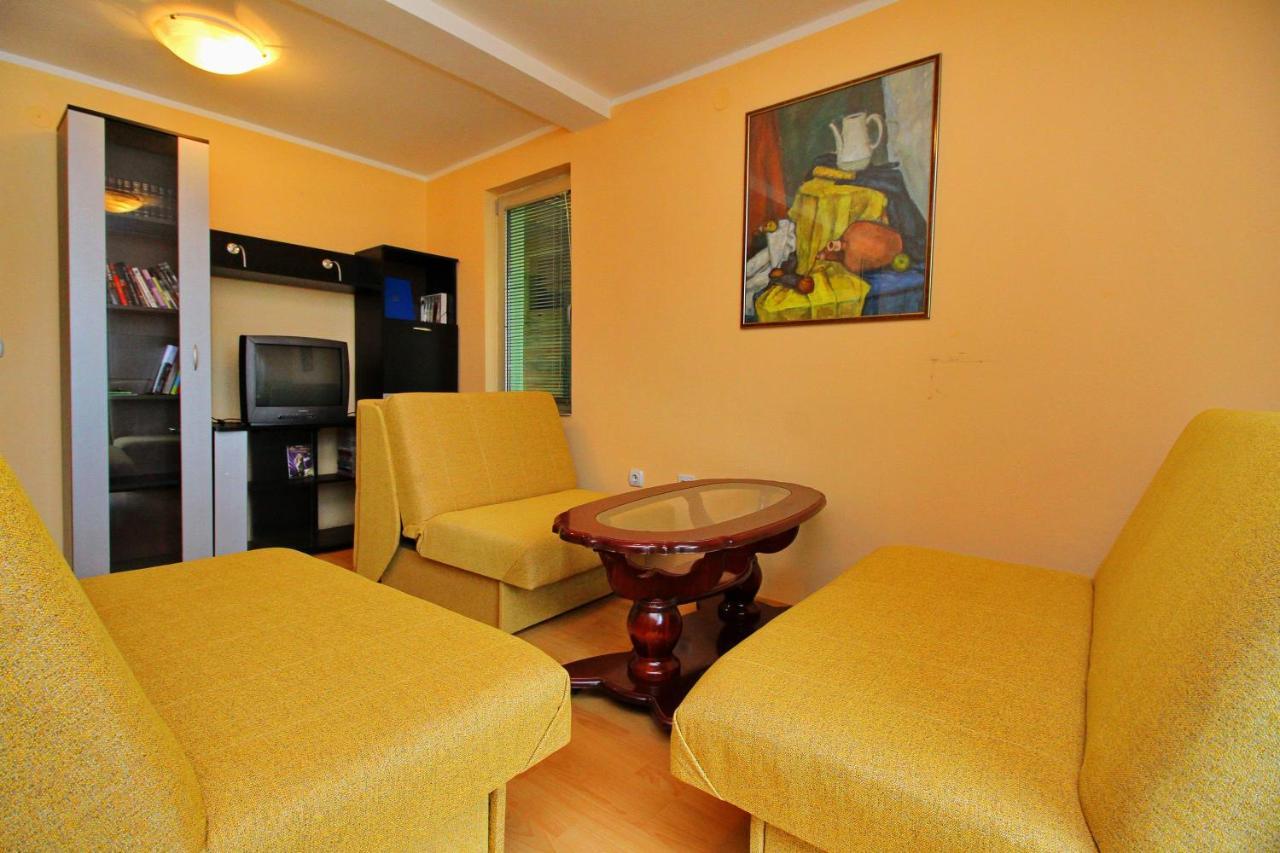 Tara Lake Apartments Jevtici Extérieur photo