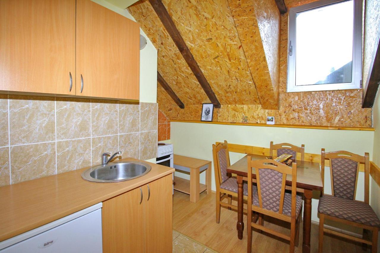 Tara Lake Apartments Jevtici Extérieur photo