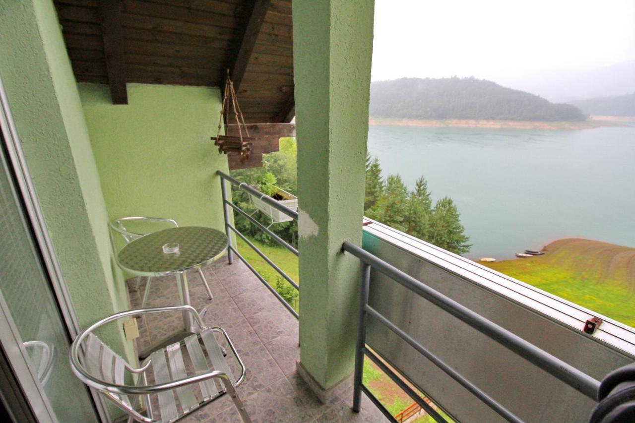 Tara Lake Apartments Jevtici Extérieur photo